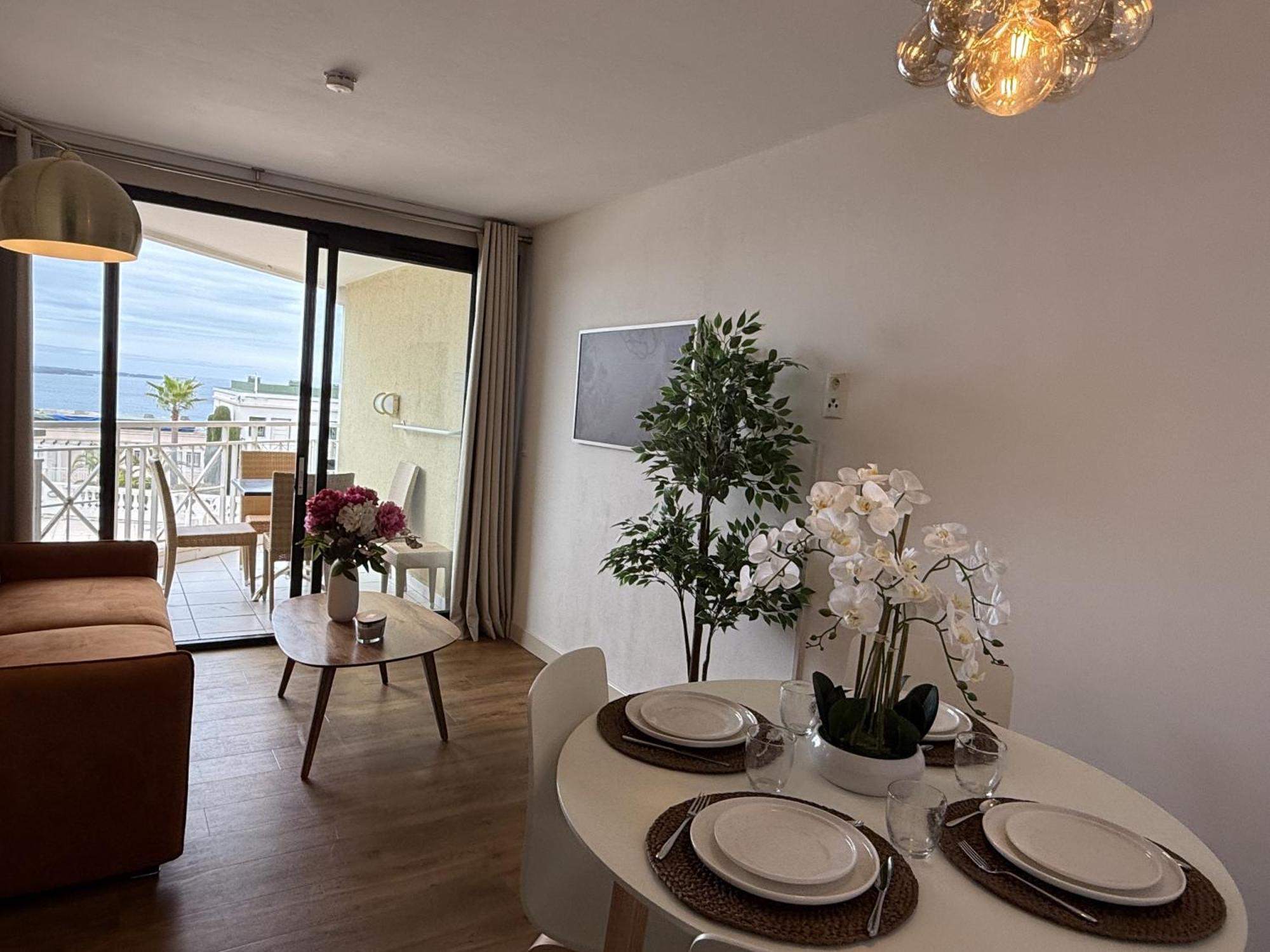 Un Studio De Charme Vue Mer & Piscine D'Exception Cannes Luaran gambar