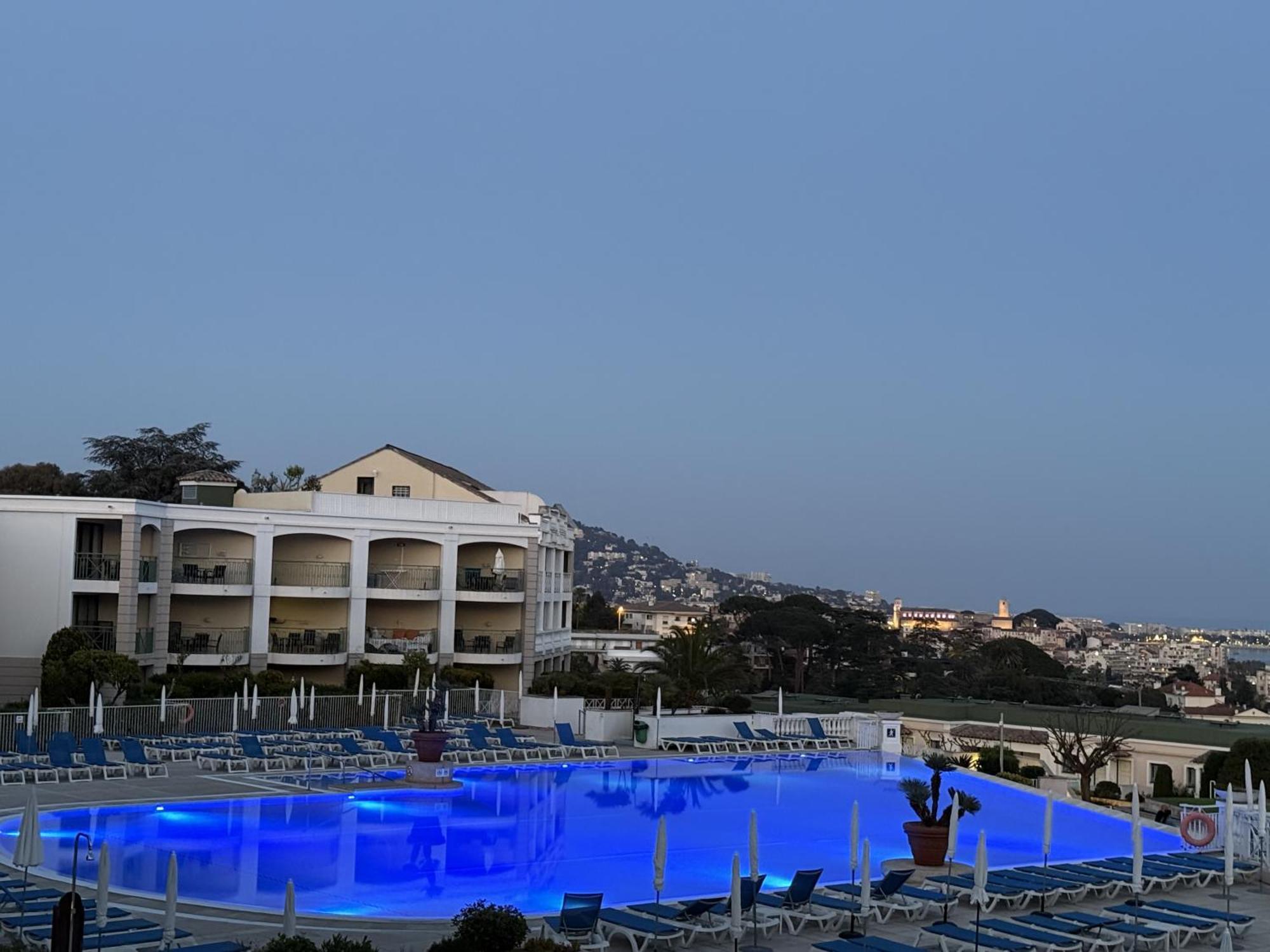 Un Studio De Charme Vue Mer & Piscine D'Exception Cannes Luaran gambar